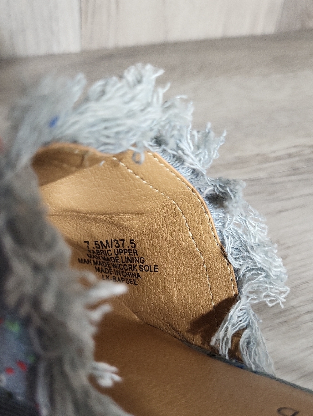 Lucky Brand Denim Embroidered Pointed Toe Mule Flats Frayed Trim Slip On Shoes - Picture 5 of 6